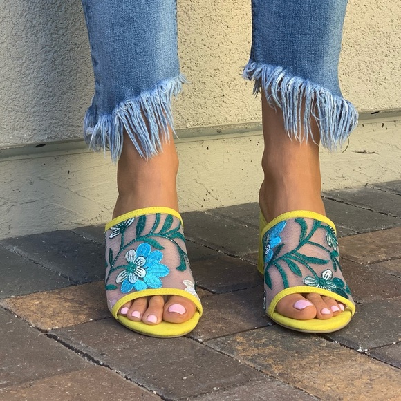 Brisbane Floral Mesh Embroidered Block Heel Mule - Picture 6 of 8